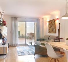 Casalina España vous propose en vente un nouvel appartement au cœur de la Costa Blanca Nord se trouve La Cumbre del Sol. Profitez pendant quelques jours, une période de vacances, une période plus longue où toute l'année. Quel que soit votre choix, ?